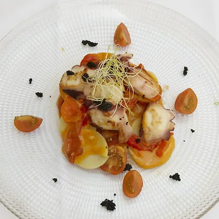 Galería Essentia 3*