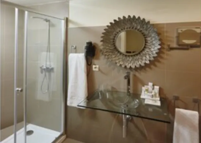 Galeria Essentia 3*