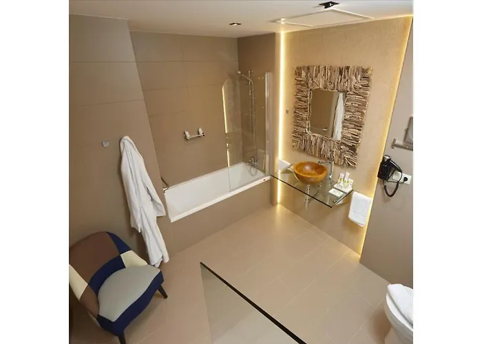 فندق Galeria Essentia 3*