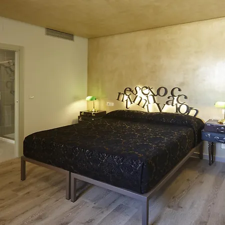 Galeria Essentia Hotel 2*