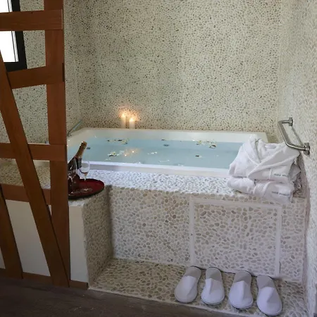 Galeria Essentia Hotel 2*